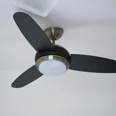 La Dell'artista Swimming Pool And Air Conditioning Apartman Stresa