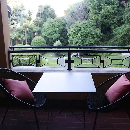 La Dell'artista Swimming Pool And Air Conditioning * Stresa