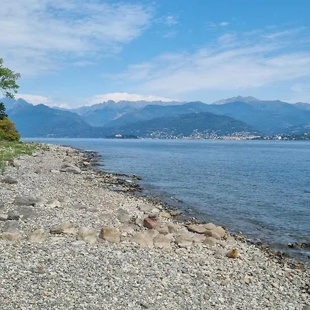 La Dell'artista Swimming Pool And Air Conditioning Stresa