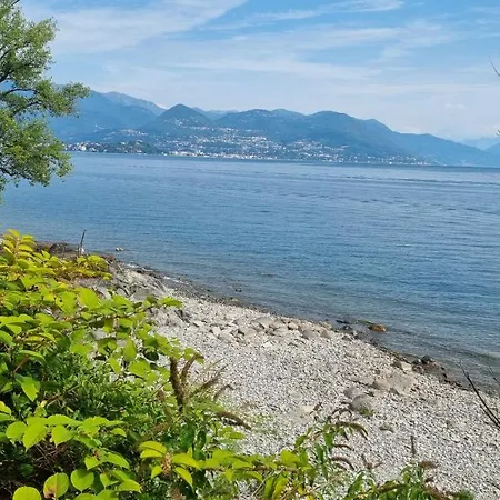 Apartman La Dell'artista Swimming Pool And Air Conditioning Stresa