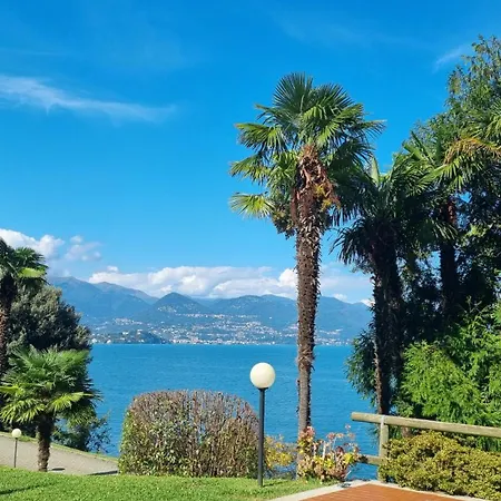 La Dell'artista Swimming Pool And Air Conditioning * Stresa