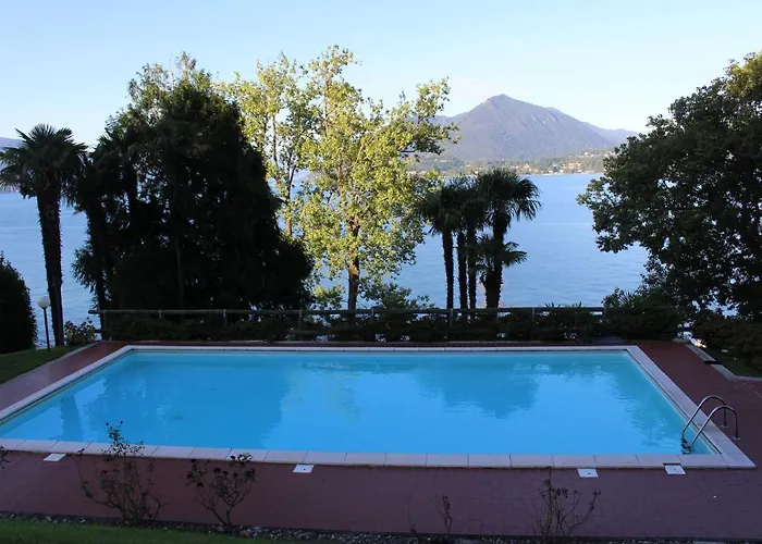 아파트 La Dell'artista Swimming Pool And Air Conditioning