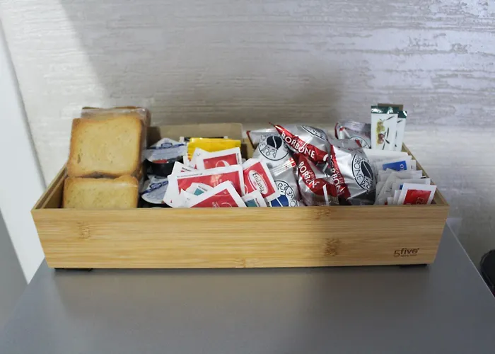 La Dell'artista Swimming Pool And Air Conditioning * 스트레사