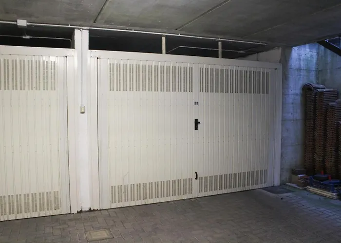 La Dell'artista Swimming Pool And Air Conditioning Apartment *